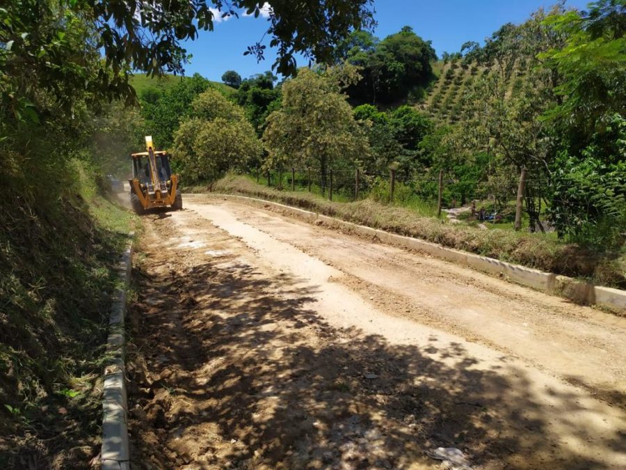 Prefeitura de Tanguá promove ações nos acessos à Cachoeira de Tomascar