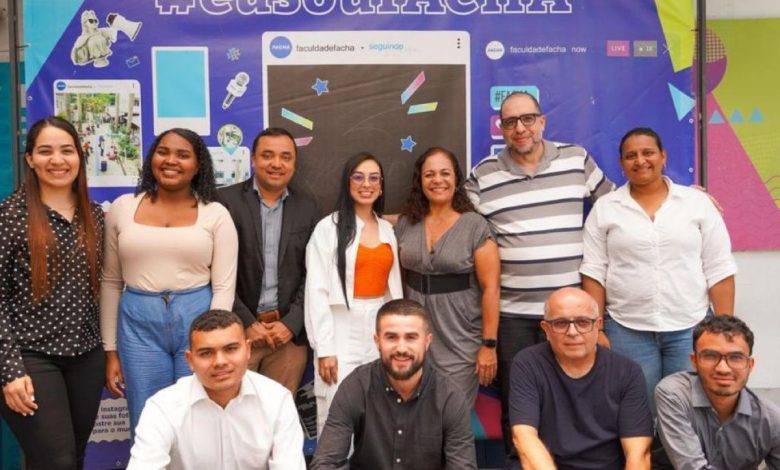 Nos últimos dias, as Faculdades Integradas Hélio Alonso (FACHA) receberam dois grupos de estudantes colombianos, como parte das ações de intercâmbio da instituição.