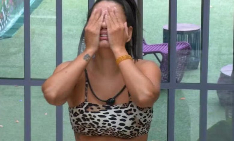 Fernanda chora no "BBB 24" e é consolada por Rodriguinho: "Não se entrega"