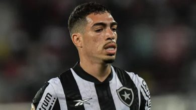 Hugo conquista a confiança de Tiago Nunes no Botafogo, se firmando na lateral-esquerda