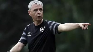 John, Jeffinho e Marçal desfalcam o Botafogo no embate contra o Flamengo
