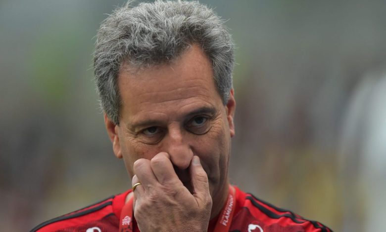 Landim 'dorme no ponto' após craque ser oferecido 7 vezes ao Flamengo