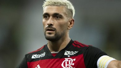 Arrascaeta provoca Fluminense após classificação do Flamengo: “em casa manda nós”