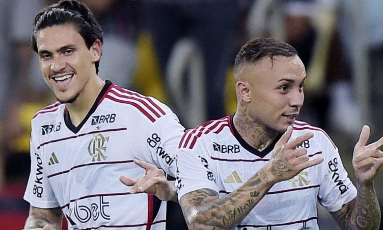 Cebolinha faz o gol da vitória do Flamengo sobre Fluminense, mas outro que brilha