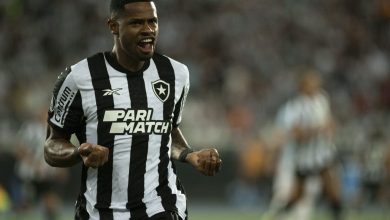 Júnior Santos e +3 jogadores são alvos da MLS e Textor atualiza situação no Botafogo