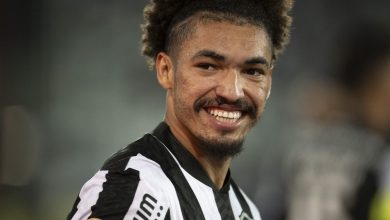 Adryelson vai deixar o Lyon e Botafogo não descarta repatriar zagueiro de R$ 27,5 milhões