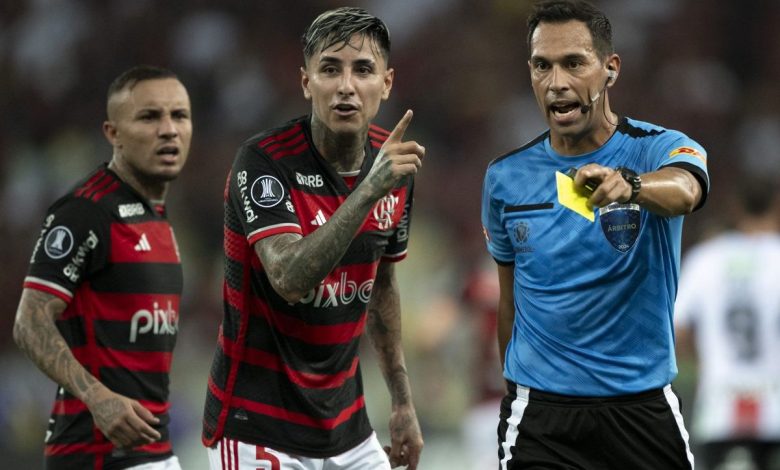 Árbitro que já expulsou 10 jogadores em uma única partida apitará Flamengo x Millonarios