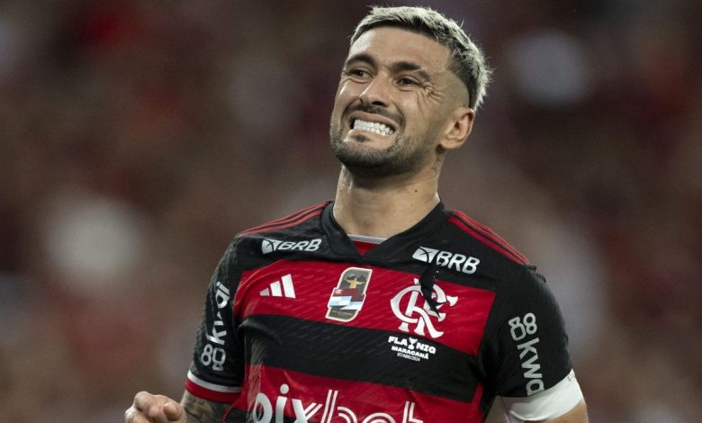 Arrascaeta não se recupera a tempo, e desfalcará novamente o Flamengo