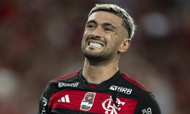 Arrascaeta vira esperança para Flamengo superar problema na Libertadores; veja atualização sobre lesão