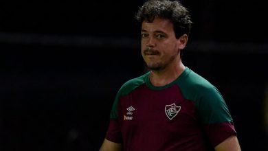 Atrasos de Fluminense e Diniz são denunciados pela Conmebol; veja possíveis punições