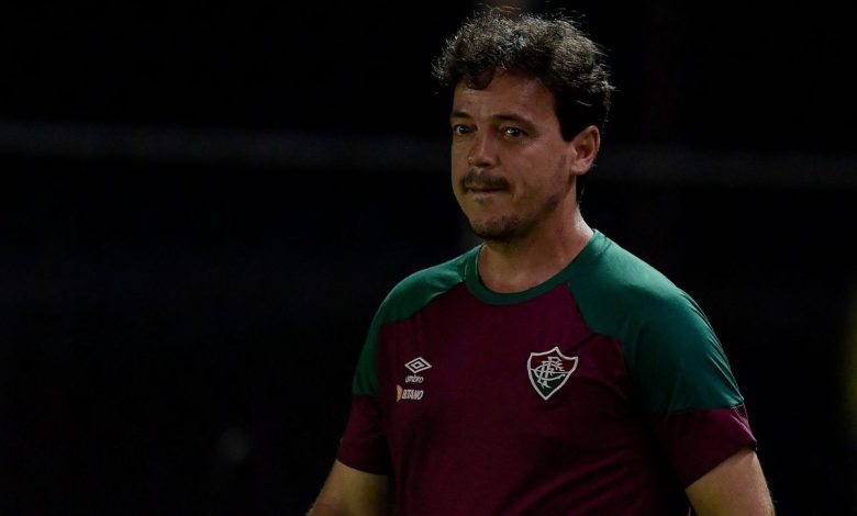 Atrasos de Fluminense e Diniz são denunciados pela Conmebol; veja possíveis punições