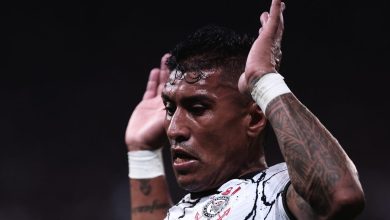 De saída do Corinthians, Paulinho elege gol contra o Vasco como o mais importante