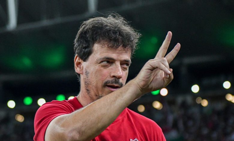 Diniz está próximo de ser o técnico mais duradouro do Fluminense neste século