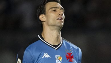 Léo Jardim desperta o interesse do Sporting e pode deixar do Vasco