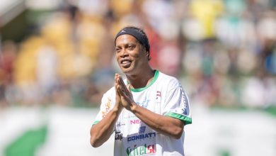 Vasco negocia patrocínio com empresa de Ronaldinho Gaúcho