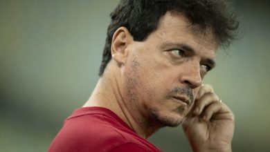 5 jogadores podem deixar o Fluminense de Diniz de graça