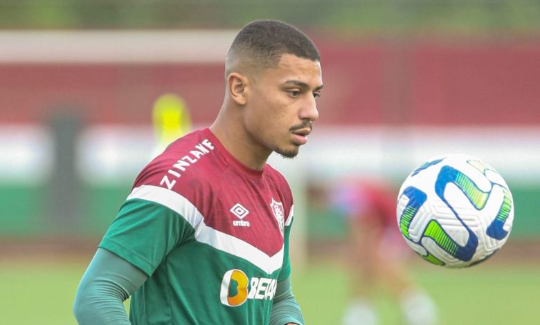 André evolui no Fluminense e se aproxima de volta aos gramados