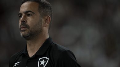 Botafogo defende vantagem nos duelos diretos contra o Criciúma