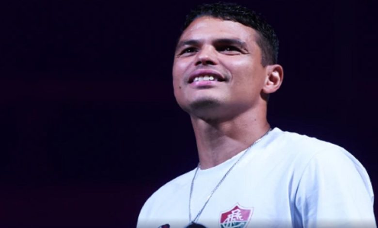 Thiago Silva é apresentado para a torcida do Fluminense e diz: “Meu comprometimento será total”