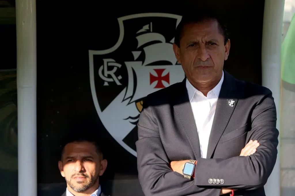 Ramón Díaz topa voltar ao Vasco e Pedrinho consultou lideranças do elenco – Foto: Getty Images