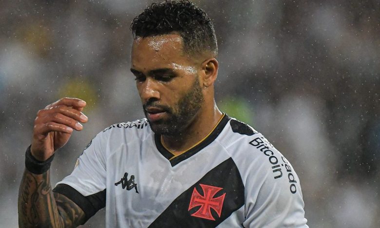 Rapaz! Alex Teixeira admitiu que não acreditava em retorno ao Vasco