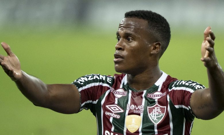 Fluminense avança em negociação por Emiliano Rigoni para substituir Arias