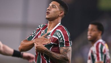 Kauã Elias expõe veteranos e leva bronca no vestiário do Fluminense; entenda