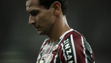 Mano Menezes mal chega e Ganso é contatado pelo Santos