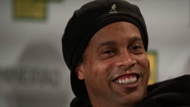 Novo patrocinador do Vasco é R10 Score, de Ronaldinho Gaúcho