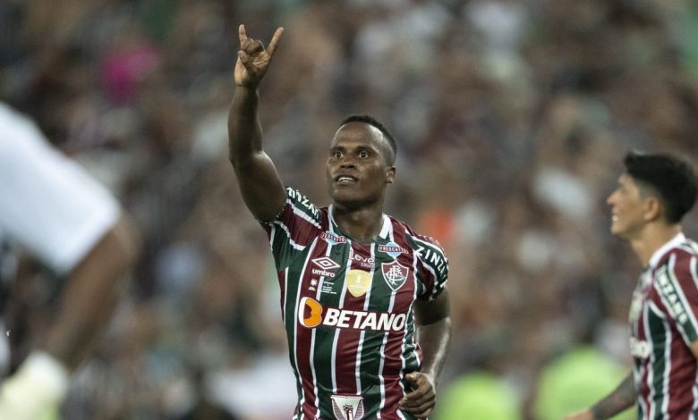 Retorno de Jhon Arias pode ser o reforço mais importante do Fluminense