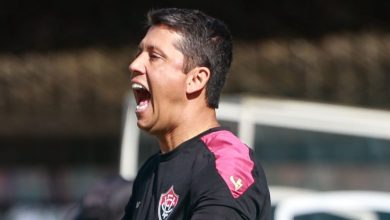 Thiago Carpini analisa Vitória x Flamengo: "Decisão errada"