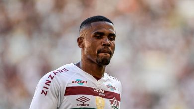 Torcedores do Fluminense comentam possível saída de Douglas Costa