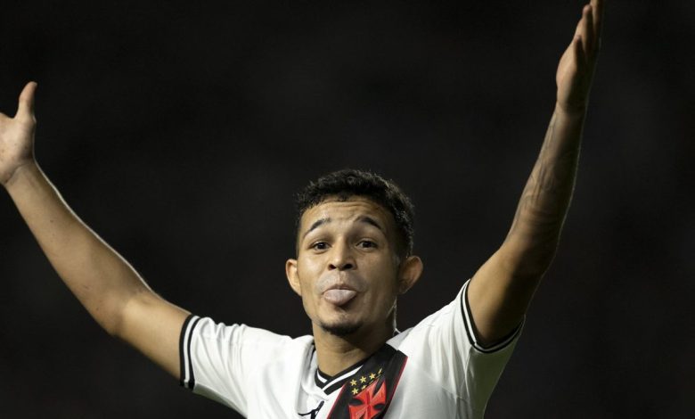 Vasco aproveita falhas do Internacional e vence fora de casa