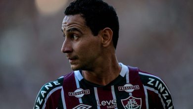 Mano esboça Fluminense com Ganso e Arias para enfrentar Grêmio