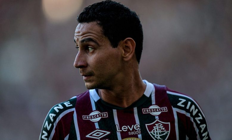 Mano esboça Fluminense com Ganso e Arias para enfrentar Grêmio