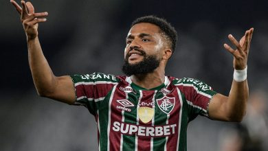 Fluminense é superado pelo Vasco em clássico decisivo no Nilton Santos