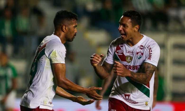 Fluminense tem oito derrotas com dupla zaga