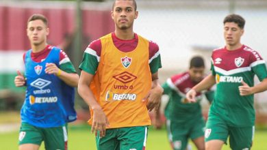 Fluminense viaja sem Marcelo, Serna e mais 4 contra Grêmio; Esquerdinha será titular na Libertadores