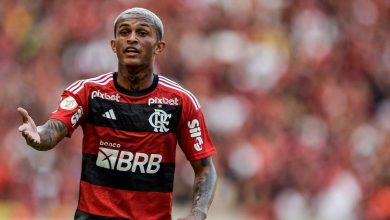 Negociado pelo Flamengo, Wesley é criticado pela torcida após derrota sobre o Botafogo