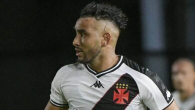 Payet é extremamente criticado em virada heroica do Vasco sobre o Athlético-PR: “Não joga nada”