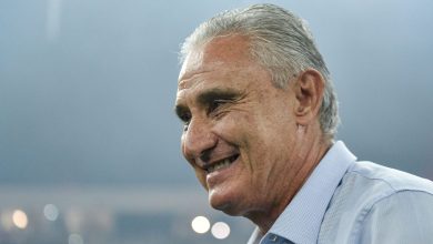 Tite revela que ajudou o Flamengo a contratar meia: “Tinha que trazer”