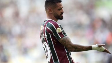 Urgente! Renato Augusto é cortado do jogo contra o Corinthians por dores