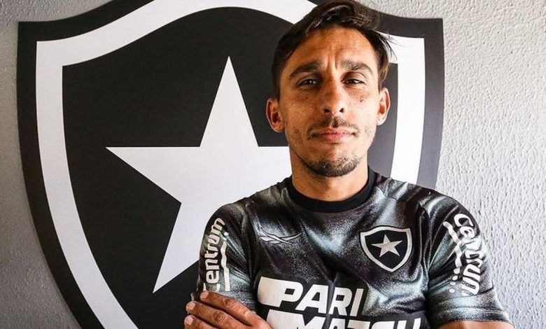 Vai sair do Botafogo? Empresário crava futuro de Damián Suárez