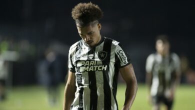 Adryelson no Botafogo: titular ou opção em seu retorno ao Glorioso