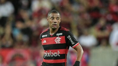 De La Cruz volta a treinar com elenco e reforça o Flamengo