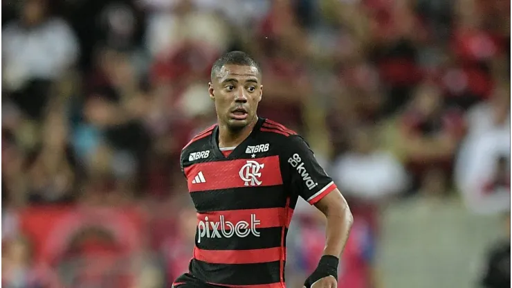 RJ - RIO DE JANEIRO - 31/07/2024 - BRASILEIRO A 2024, FLAMENGO X PALMEIRAS - De la Cruz jogador do Flamengo durante partida contra o Palmeiras no estadio Maracana pelo campeonato Brasileiro A 2024. Foto: Thiago Ribeiro/AGIF
