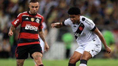 Ex-Vasco, marca gois gols em jogos decisivos pelo Strasbourg