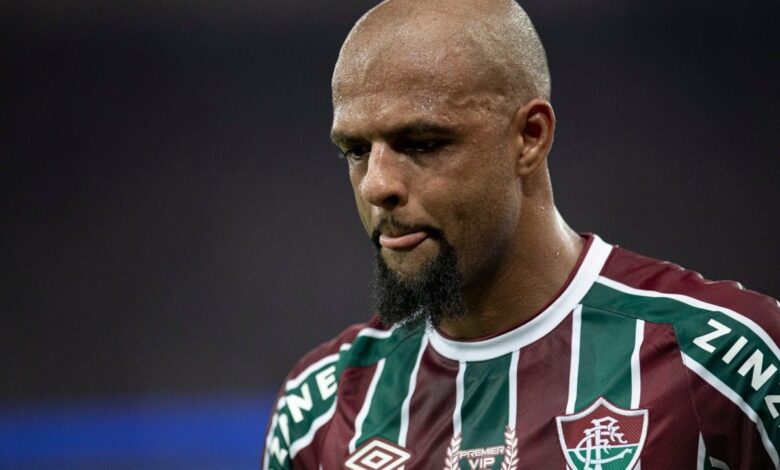 Felipe Melo se envolve em polêmica com botafoguense de 15 anos