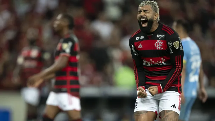 RJ - RIO DE JANEIRO - 15/05/2024 - COPA LIBERTADORES 2024, FLAMENGO X BOLIVAR - Gabigol jogador do Flamengo lamenta durante partida contra o Bolivar no estadio Maracana pelo campeonato Copa Libertadores 2024. Foto: Jorge Rodrigues/AGIF
