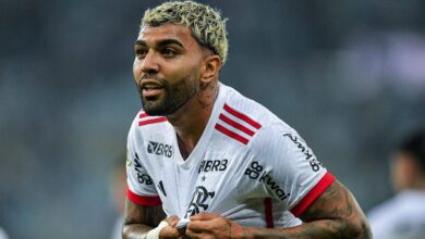 Gabigol volta a ser titular no Flamengo após quase dois meses